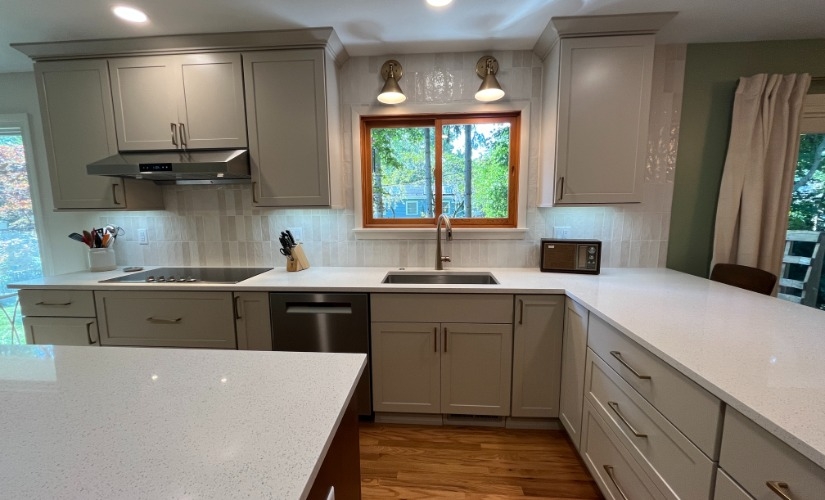 Countertop-to-Ceiling Backsplash Kitchen near Ann Arbor Michigan